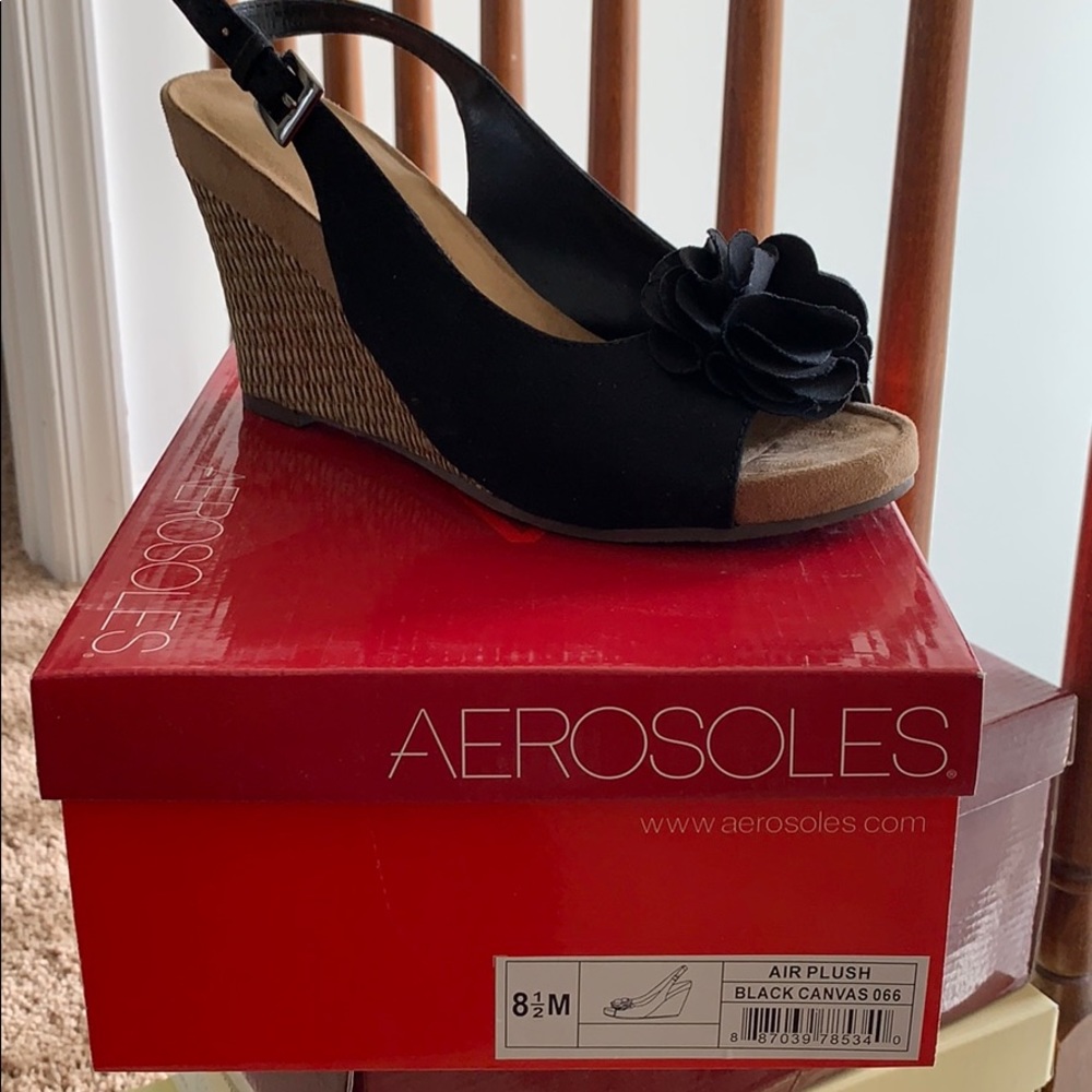 Aerosoles  wedged shoes